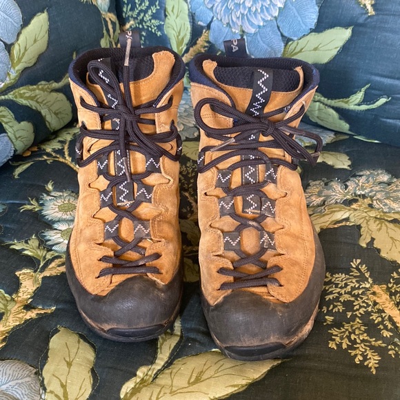 Scarpa Rugged Hiking Boots Size 37.5 - Picture 1 of 7